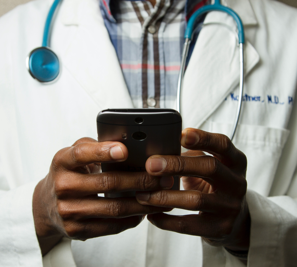 difference between telehealth and telemedicine